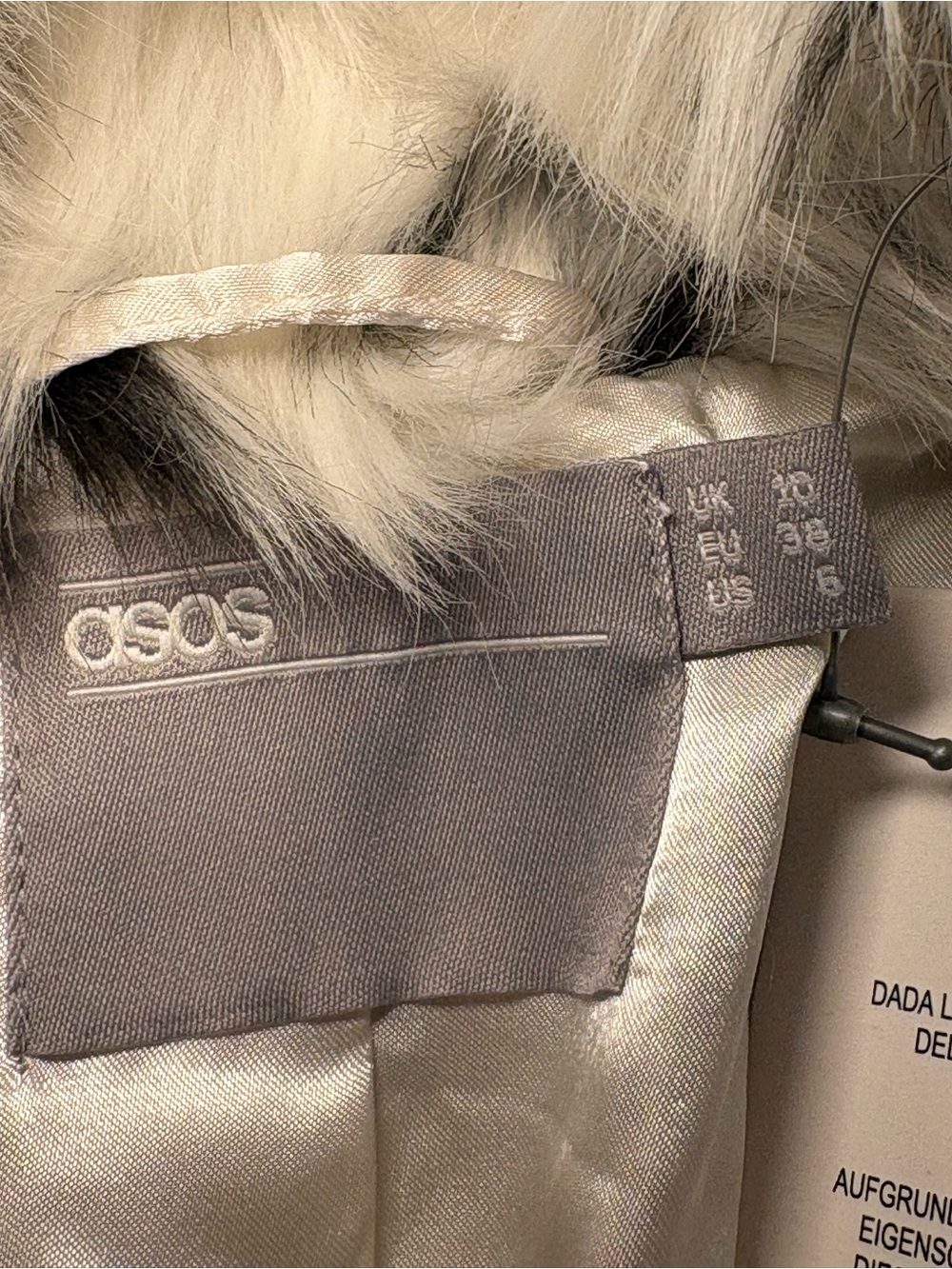 ASOS Brand New With Tags Snow Leopard/Dalmatian Fluffy Faux Fur Jacket Size 6 - Picture 3 of 11